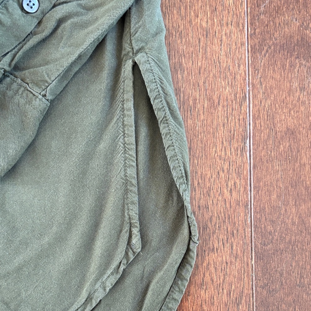 Abercrombie & Fitch Button-Down Shirt - Picture 3 of 7